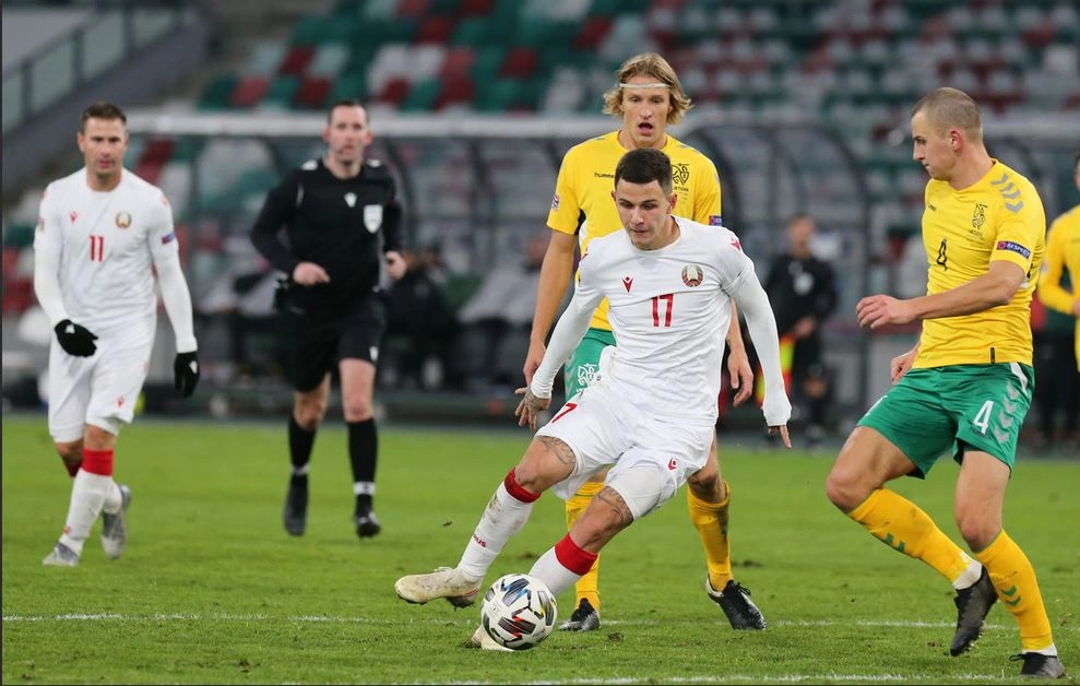 Подопечные Михаила Мархеля в домашнем матче обыграли сборную Литвы со счётом 2:0