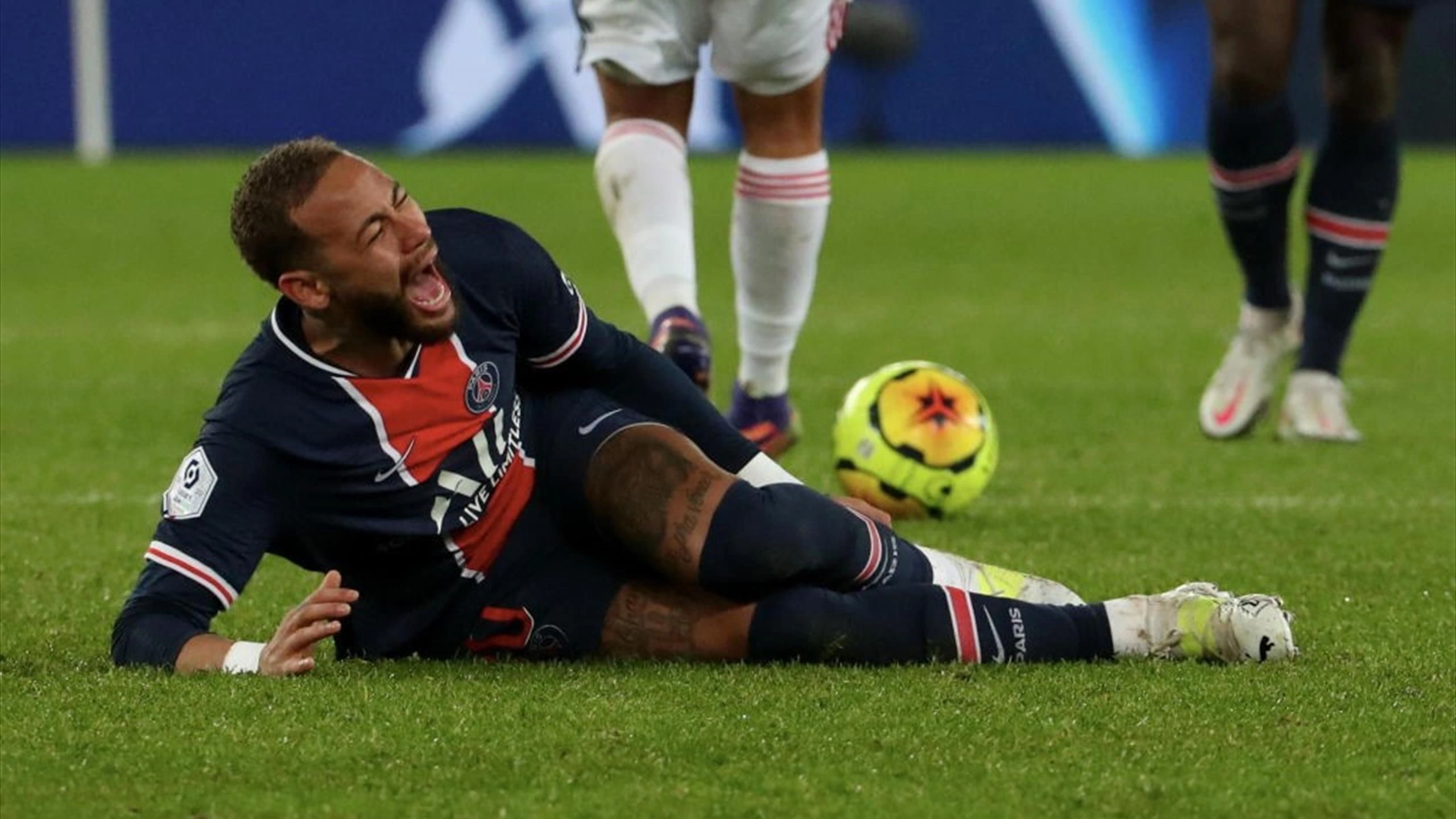 Неймар получил серьезную травму в матче против «Лиона»