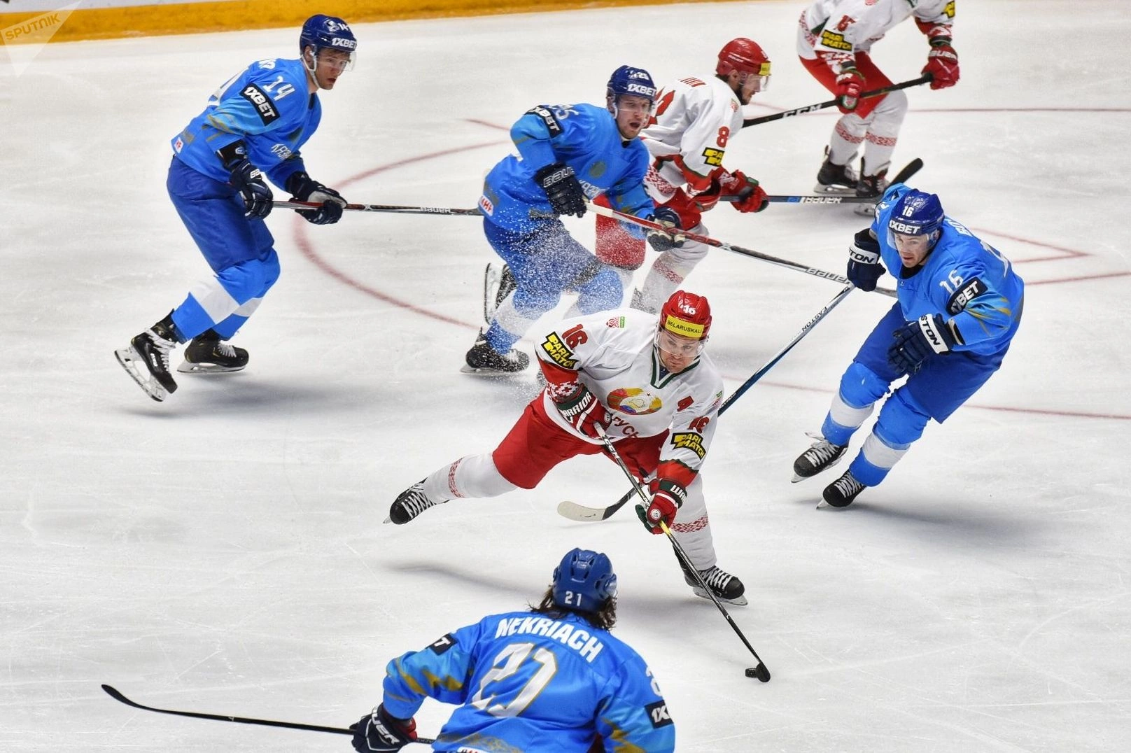 Хоккеисты сборной Беларуси проиграли в первом матче международного турнира в Казахстане