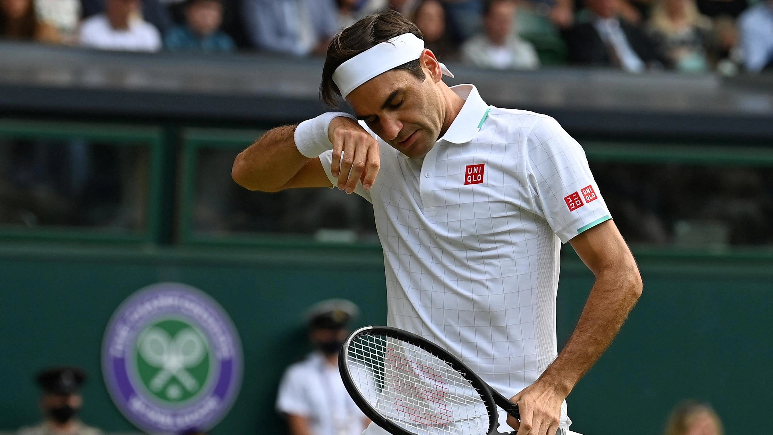 Роджер Федерер проиграл в четвертьфинале Уимблдона