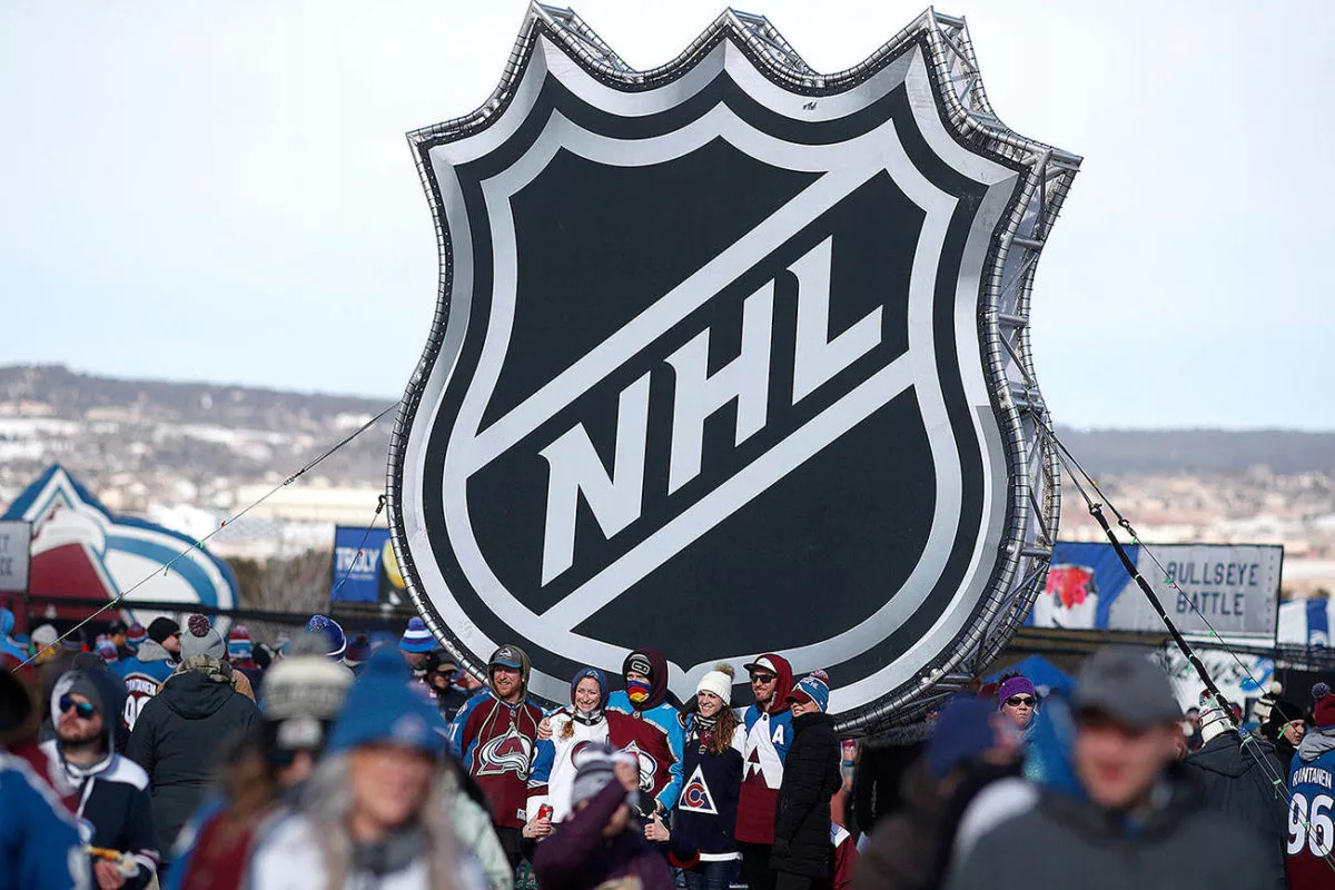 НХЛ могут создать турнир между сборными в случае запрета поездки игрокам на ОИ-2022