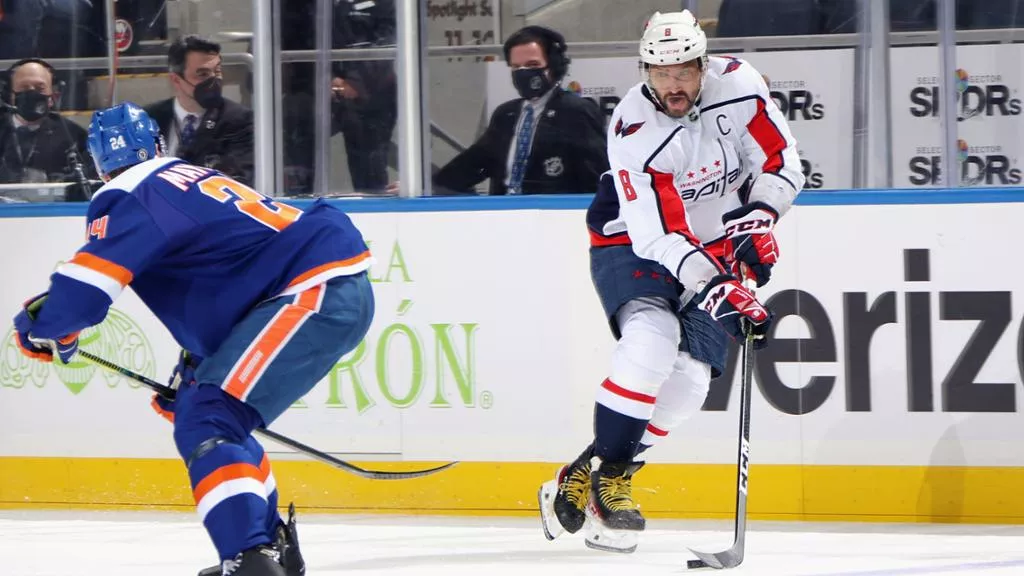 Александр Овечкин вплотную приблизился к лучшему снайперу нынешнего сезона НХЛ