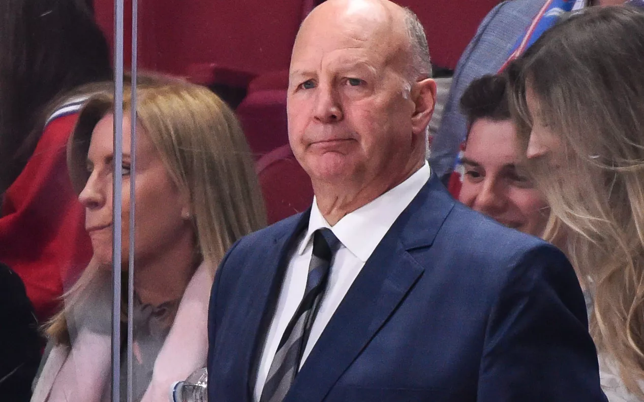 Главный тренер сборной Канады Клод Жюльен вывел своих подопечных на лед в матче с немцами