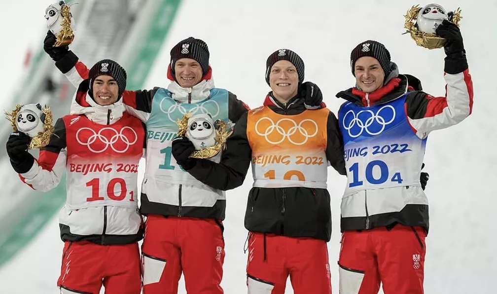 Австрийцы выиграли золото Олимпиады в прыжках с трамплина