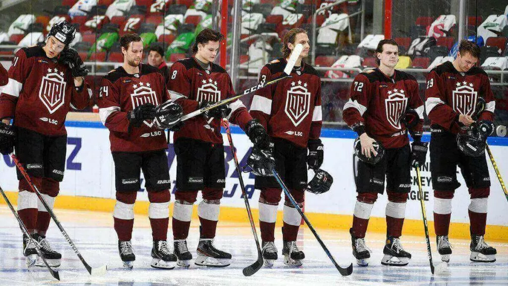 Хоккейное рижское «Динамо» снимается с первенства КХЛ