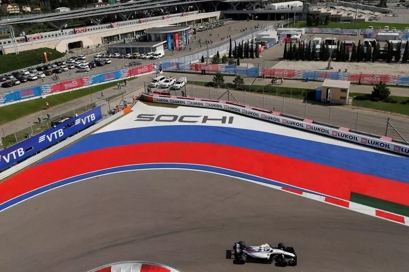 Формула-1 отказалась проводить Гран-при России