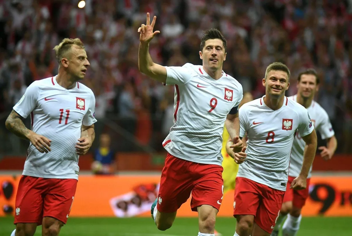 Футболисты сборной Польши вышли в финал отбора чемпионата мира-2022