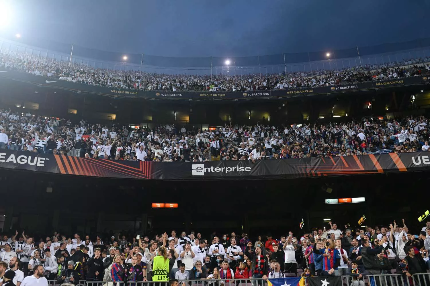 «Барселона» получила от продажи билетов на проигранный матч Лиги Европы 3 миллиона евро