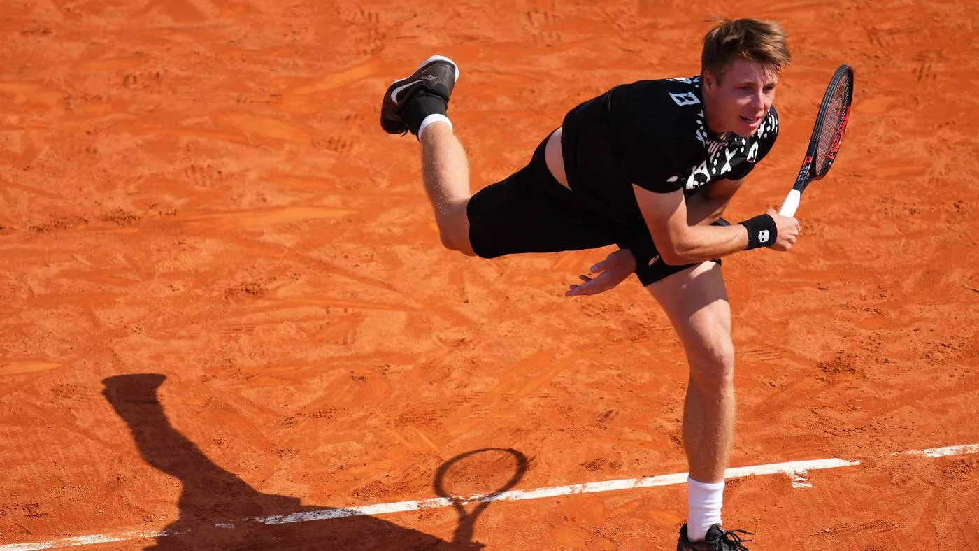Белорусский теннисист Илья Ивашко вышел в 1/8 финала турнира в Мюнхене