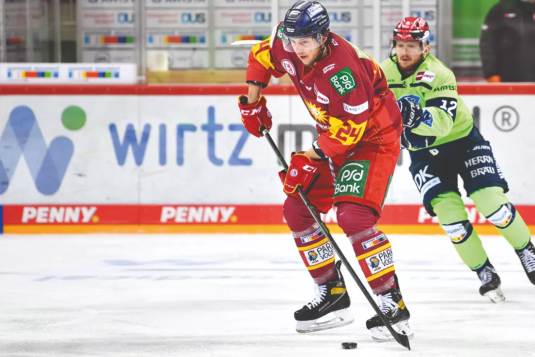 Несмотря на отстранение сборной Беларуси, на мировом первенстве по хоккею может сыграть белорус