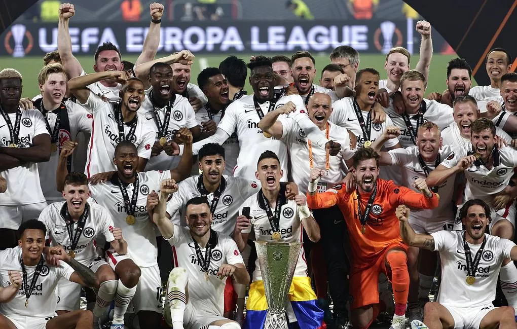 Футболисты немецкого «Айнтрахта» стали победителями Лиги Европы