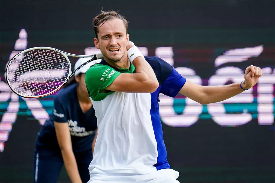 Даниил Медведев успешно стартовал на турнире в Галле