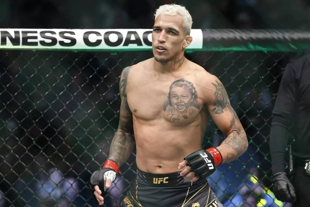 Известны новые сроки поединка между Оливейрой и Дариушем в рамках UFC