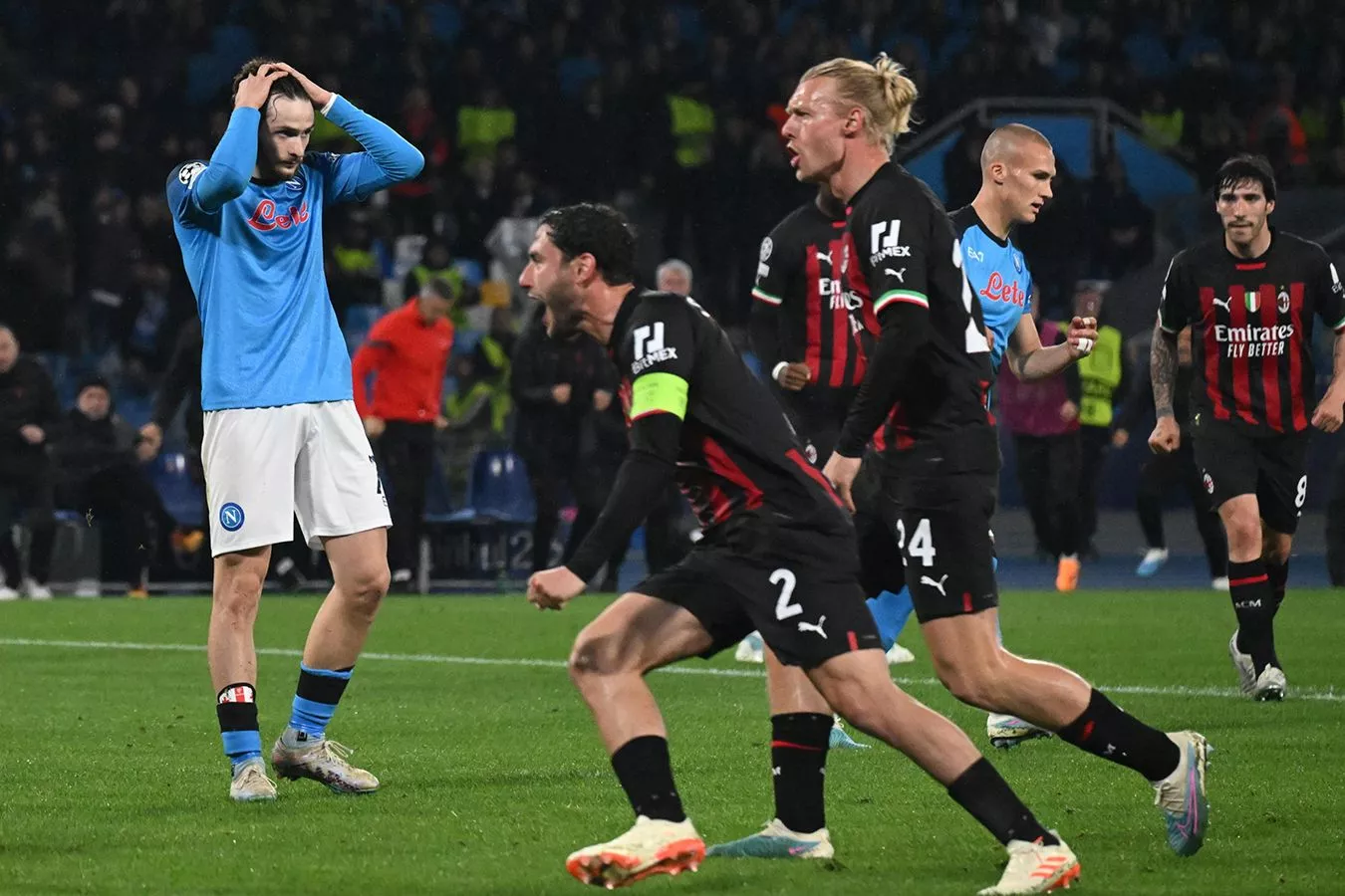 «Милан» впервые за 16 лет вышел в полуфинал Лиги чемпионов