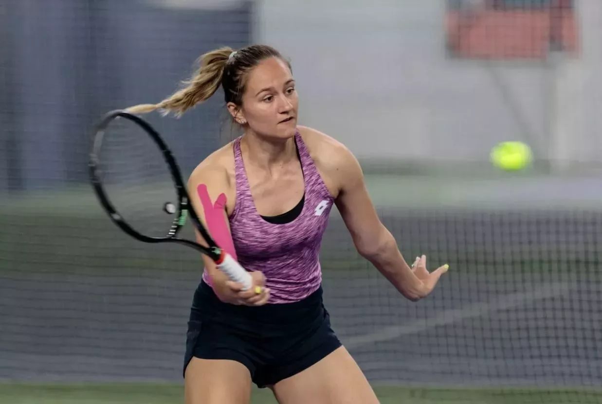 Белорусская теннисистка Ирина Шиманович вышли в 1/8 финала турнира WTA в Монастире