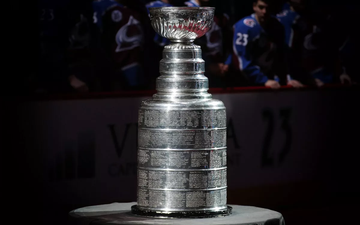 «Нью-Йорк Рейнджерс» — 1-й победитель регулярки НХЛ за 9 лет в финале конференции